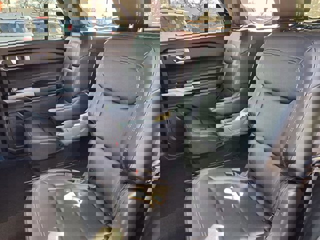 Certified 2024 Ford Explorer XLT w/ Equipment Group 202A image 9