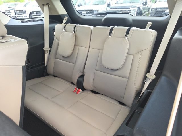 Certified 2021 Ford Explorer XLT w/ Equipment Group 202A AWD/4WD image 17