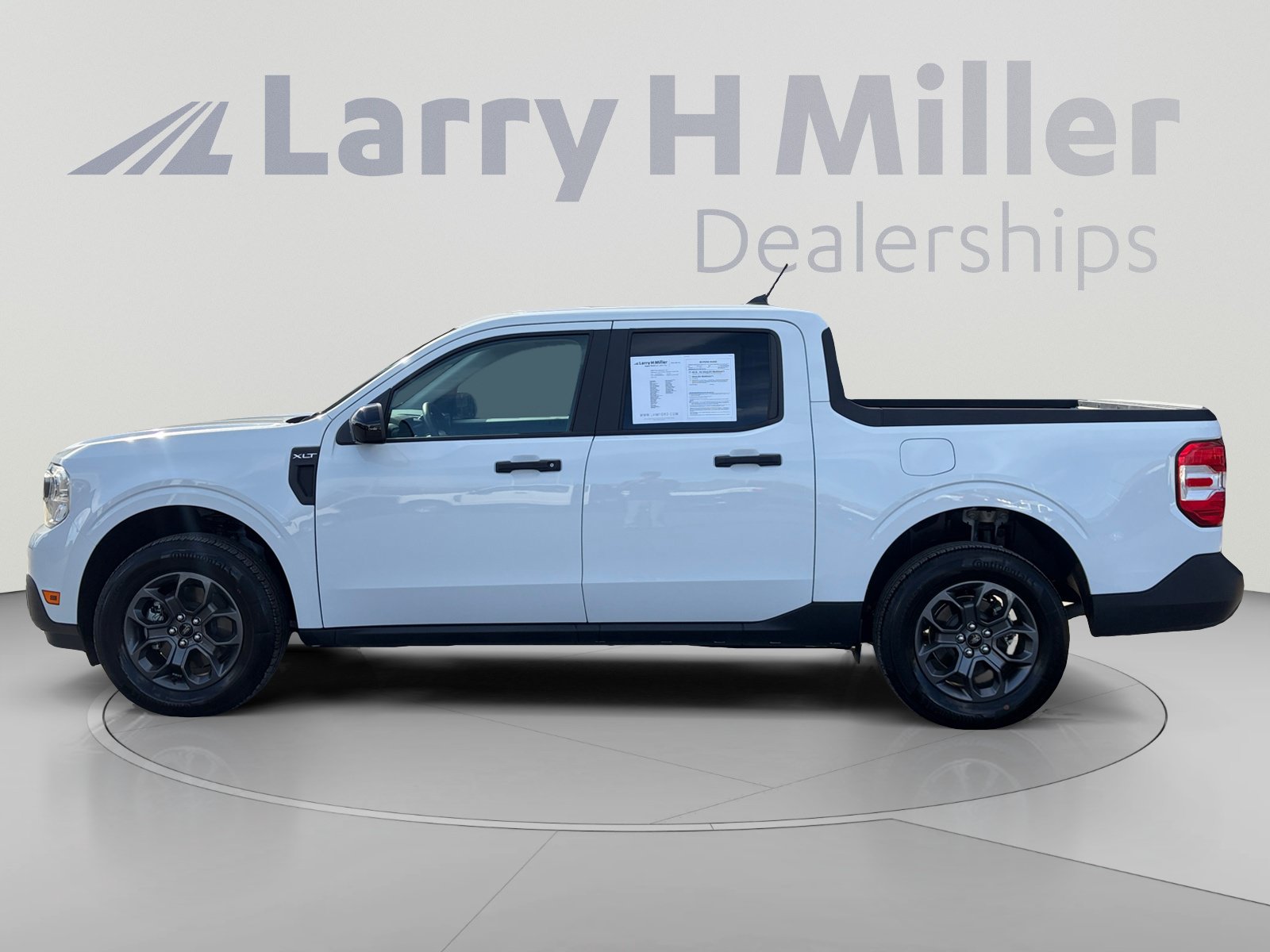 Certified 2024 Ford Maverick XLT w/ XLT Luxury Package AWD/4WD image 2