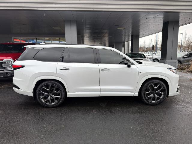 Used 2025 Lexus TX 500h AWD w/ Technology Package image 5