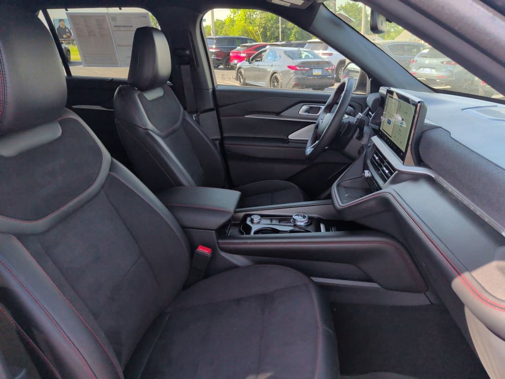 Certified 2025 Ford Explorer ST AWD/4WD image 16