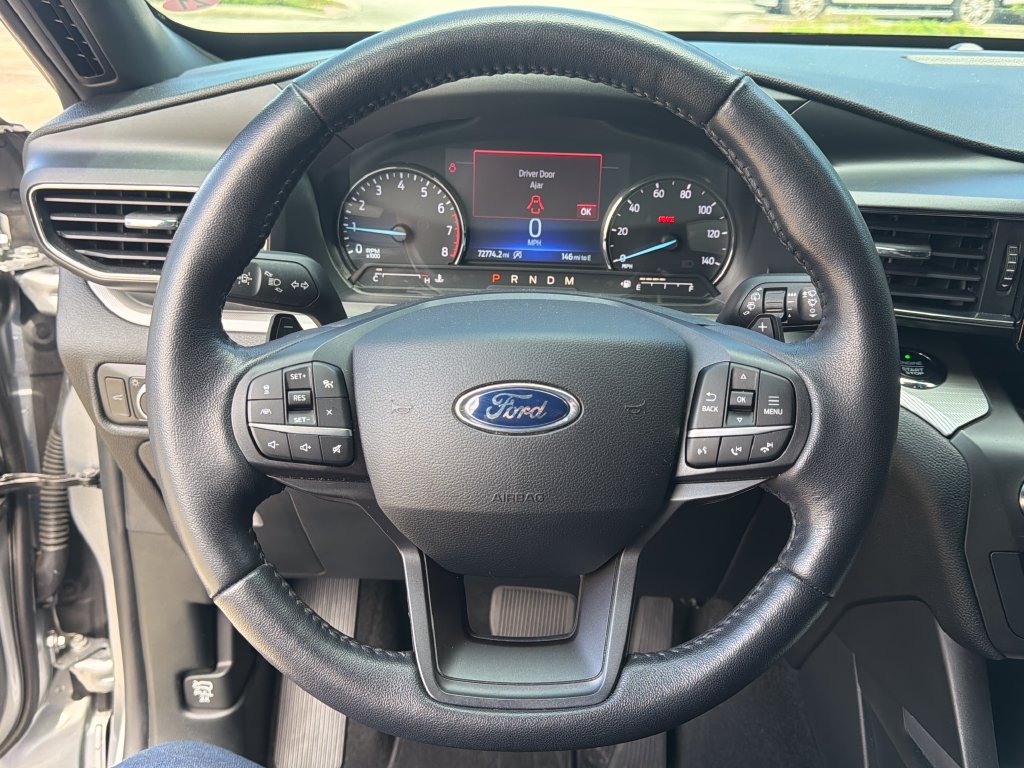 Certified 2020 Ford Explorer XLT w/ Equipment Group 202A RWD image 17