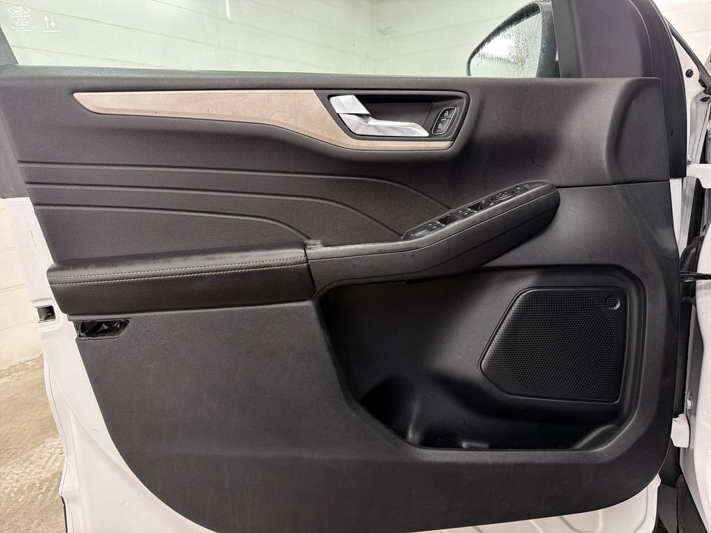 Certified 2021 Ford Escape SE FWD image 17