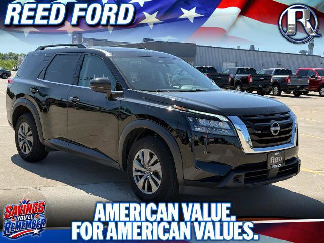 Used 2025 Nissan Pathfinder SV