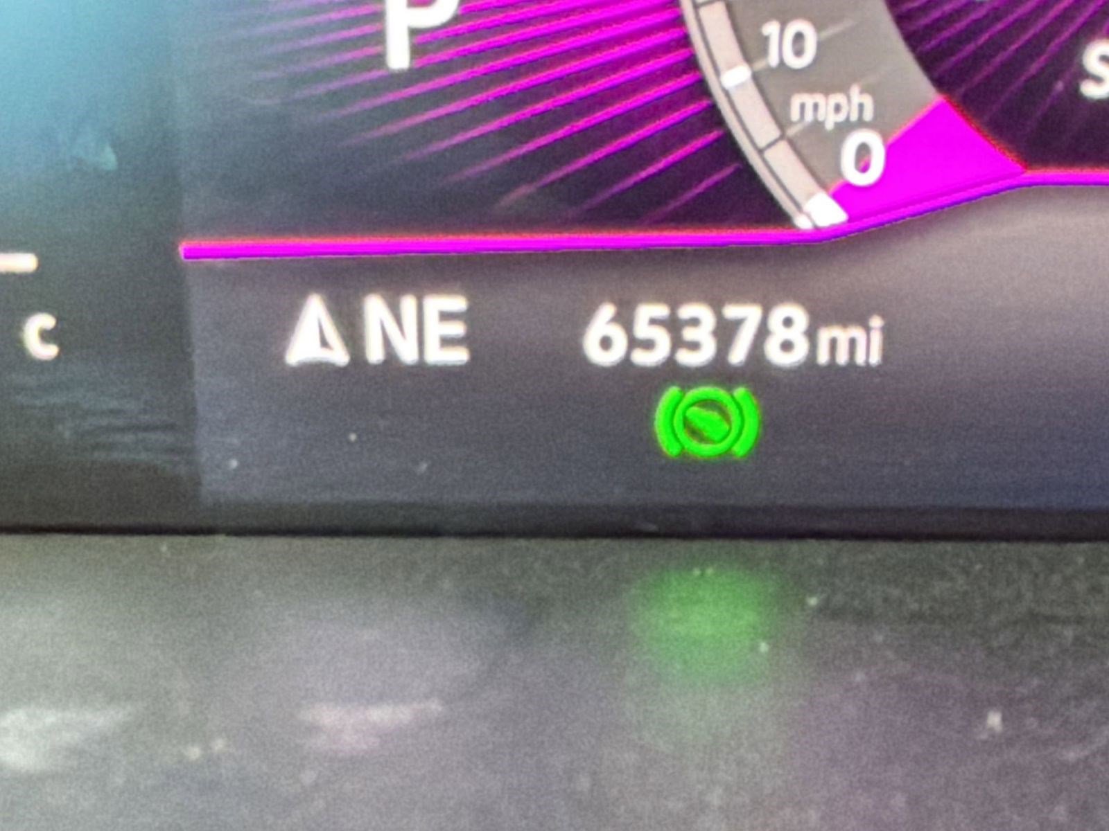 Used 2023 Volkswagen Tiguan SE R-Line image 21