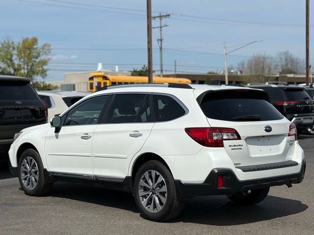 Used 2018 Subaru Outback 3.6R Touring AWD/4WD image 44