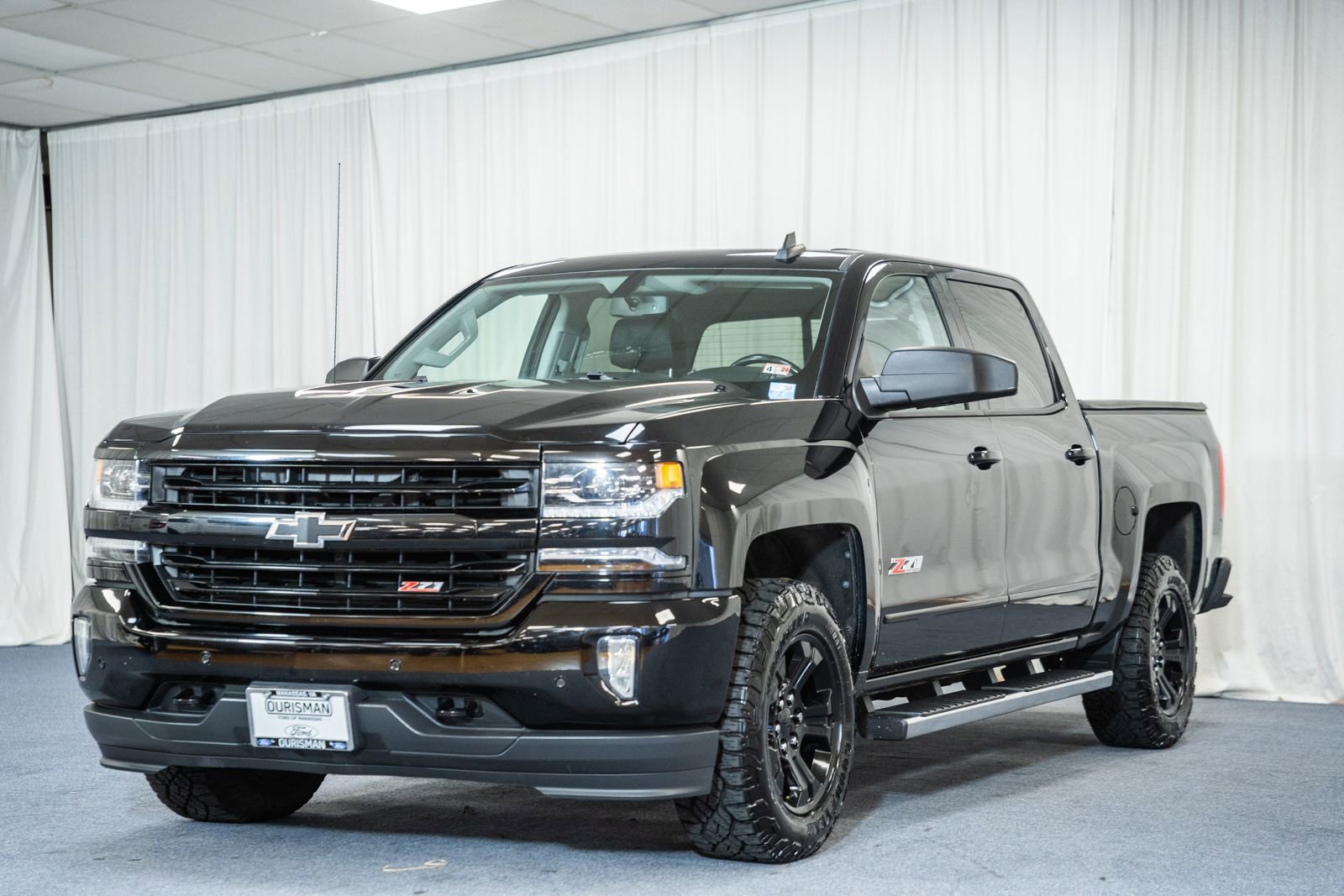 Used 2017 Chevrolet Silverado 1500 LTZ Z71 w/ LTZ Plus Package image 3