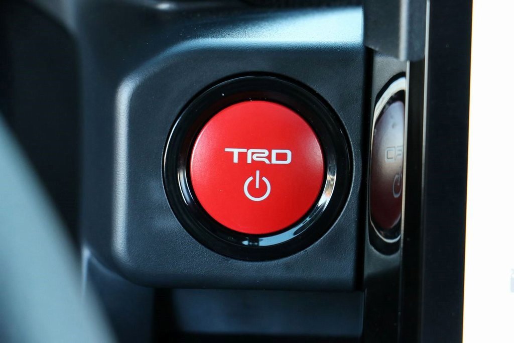 Used 2025 Toyota Tacoma TRD Pro image 15