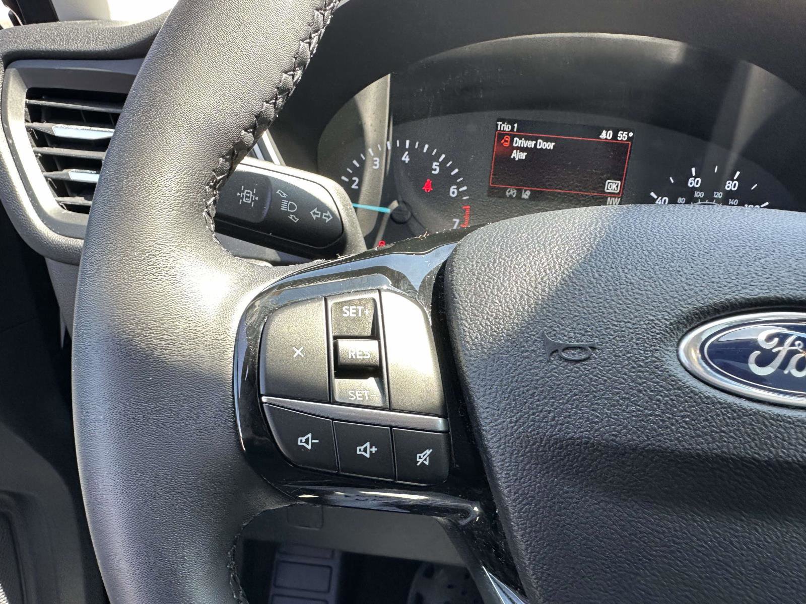 Certified 2022 Ford Escape SEL AWD/4WD image 32