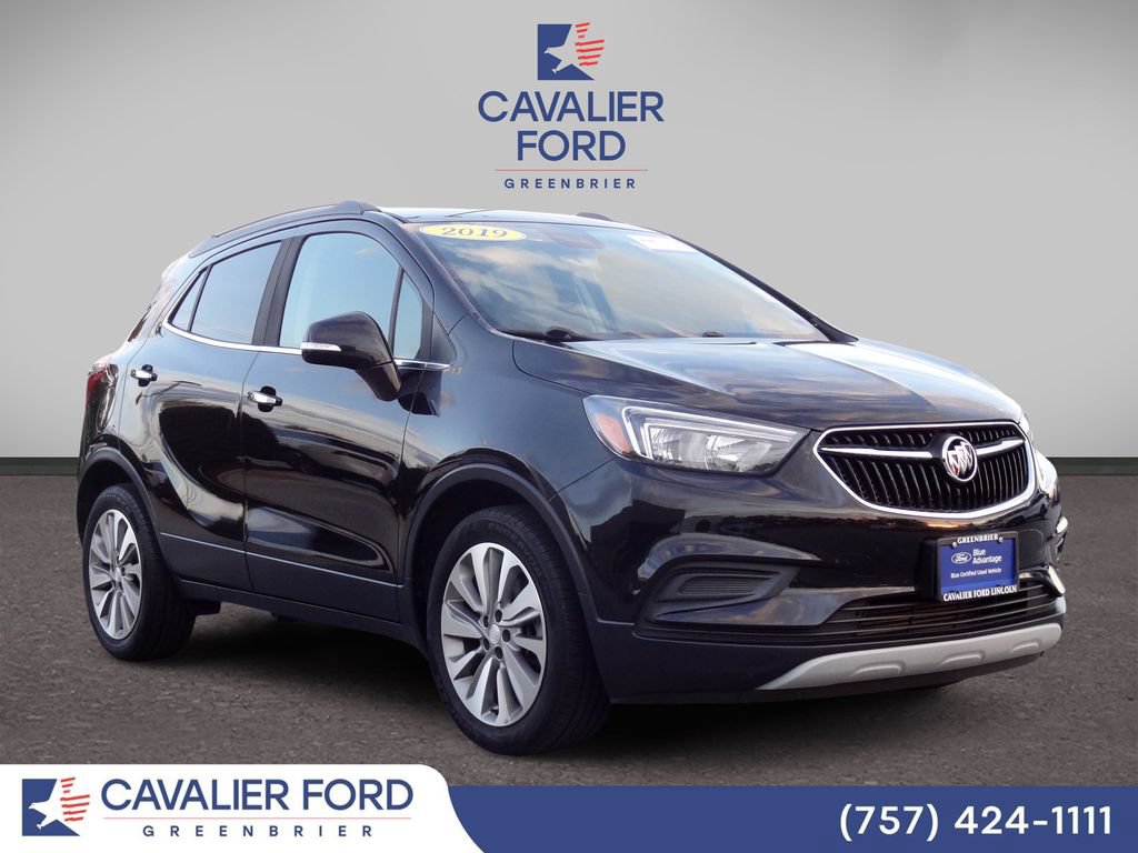 Used 2019 Buick Encore Preferred FWD image 1