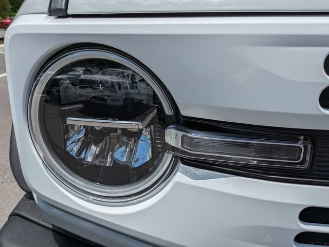 Certified 2026 Ford Bronco Heritage Edition AWD/4WD image 10