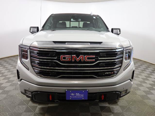 Used 2024 GMC Sierra 1500 AT4 w/ AT4 Premium Package AWD/4WD image 3