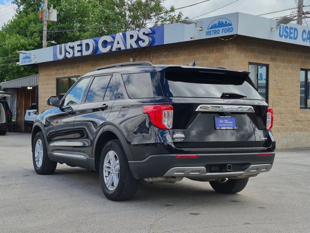 Certified 2023 Ford Explorer XLT w/ Equipment Group 202A AWD/4WD image 6