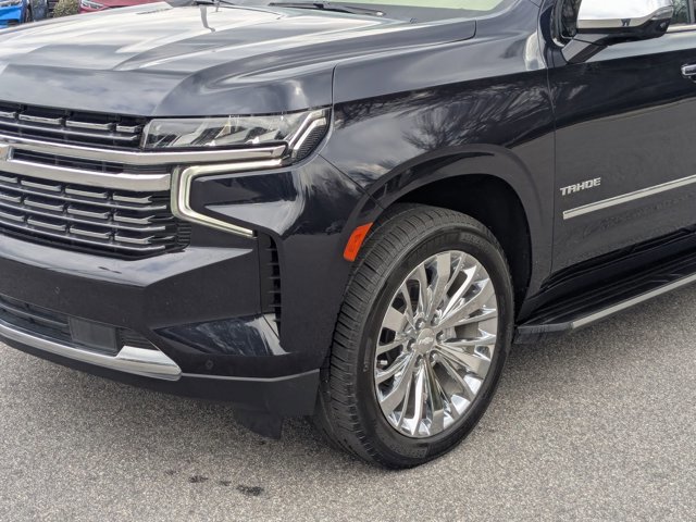 Used 2021 Chevrolet Tahoe Premier w/ Premium Package image 10