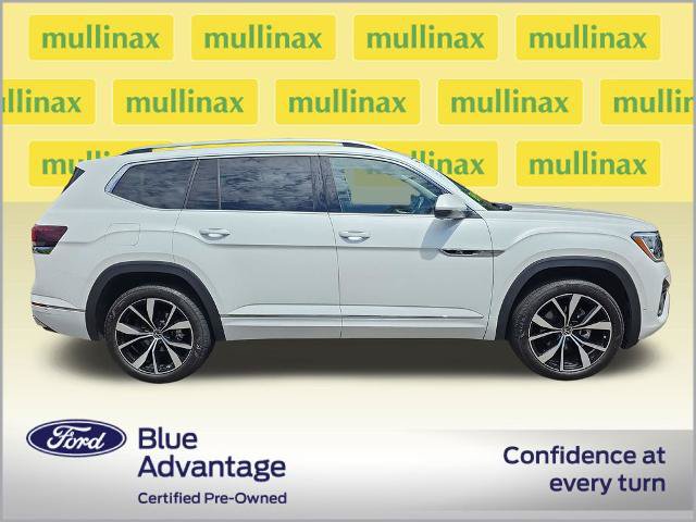 Used 2025 Volkswagen Atlas SEL Premium R-Line AWD/4WD image 2