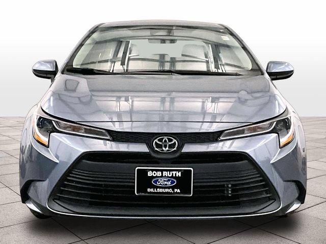Used 2024 Toyota Corolla LE FWD image 3
