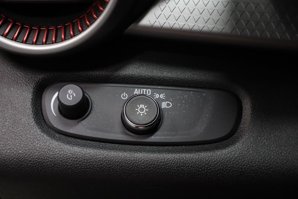 Used 2024 Chevrolet Trax RS w/ Driver Confidence Package image 27