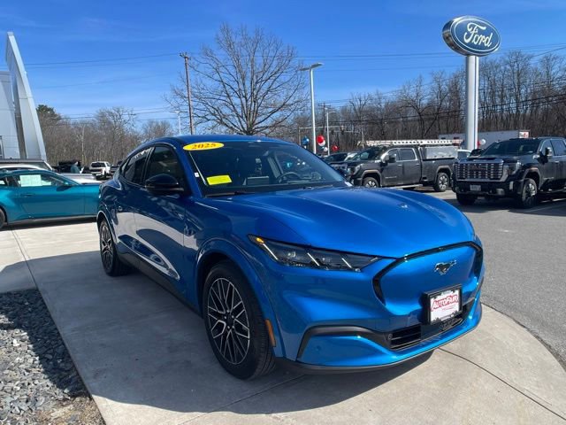 Certified 2025 Ford Mustang Mach-E Premium image 7