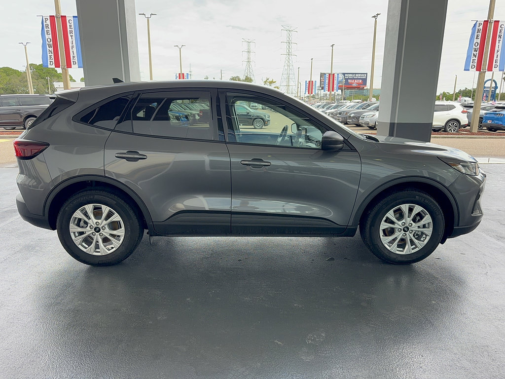 Certified 2025 Ford Escape Active FWD image 5