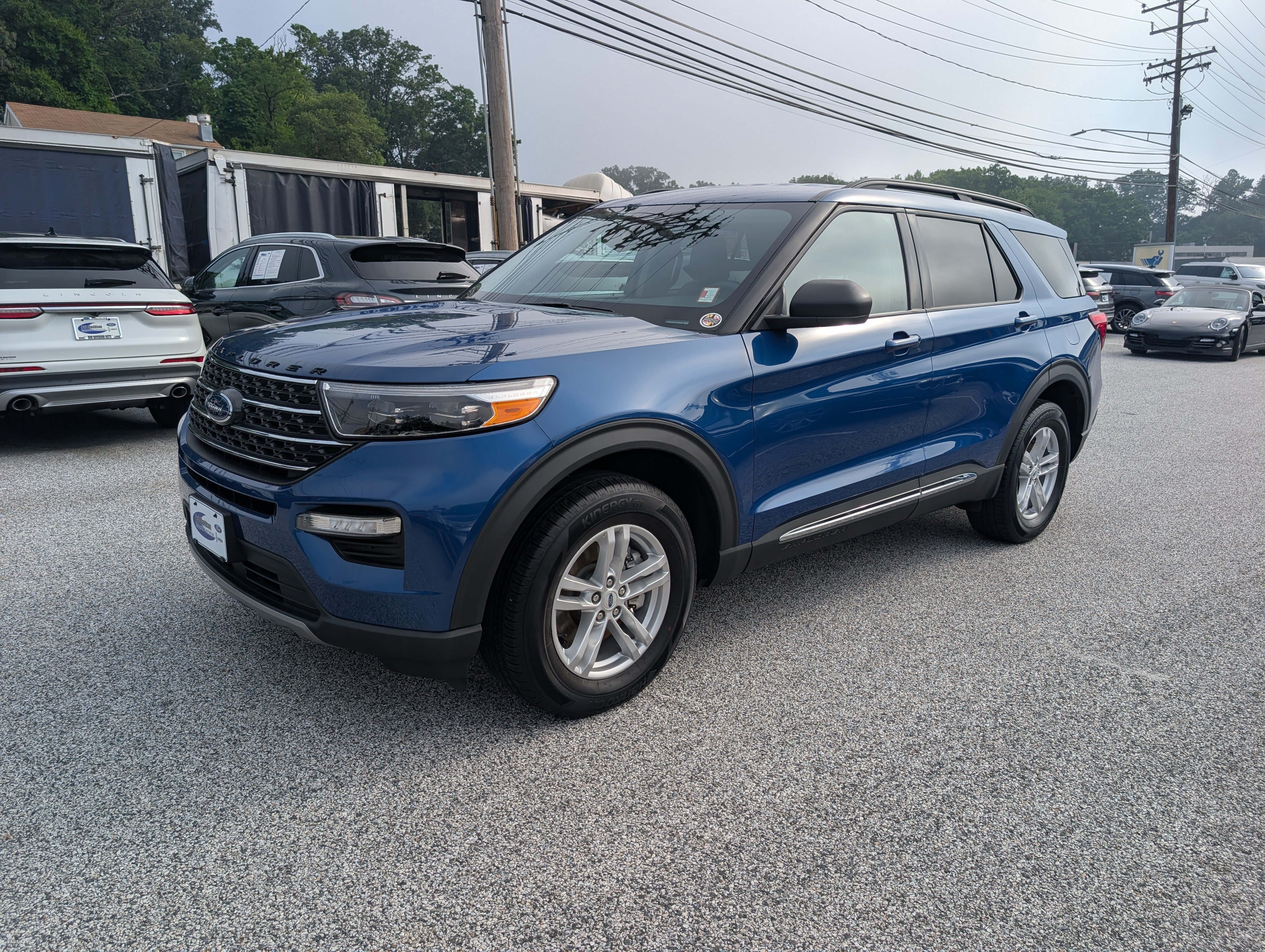 Certified 2023 Ford Explorer XLT w/ Equipment Group 202A AWD/4WD image 2