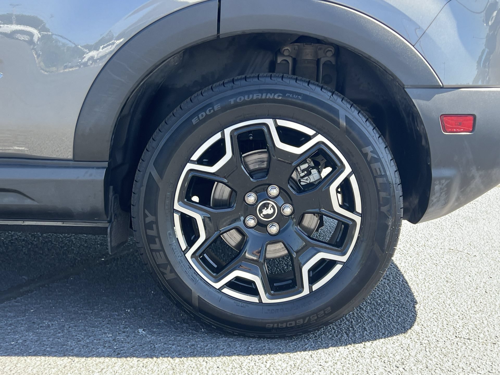 Certified 2025 Ford Bronco Sport Outer Banks w/ Outer Banks Tech Package+ AWD/4WD image 33