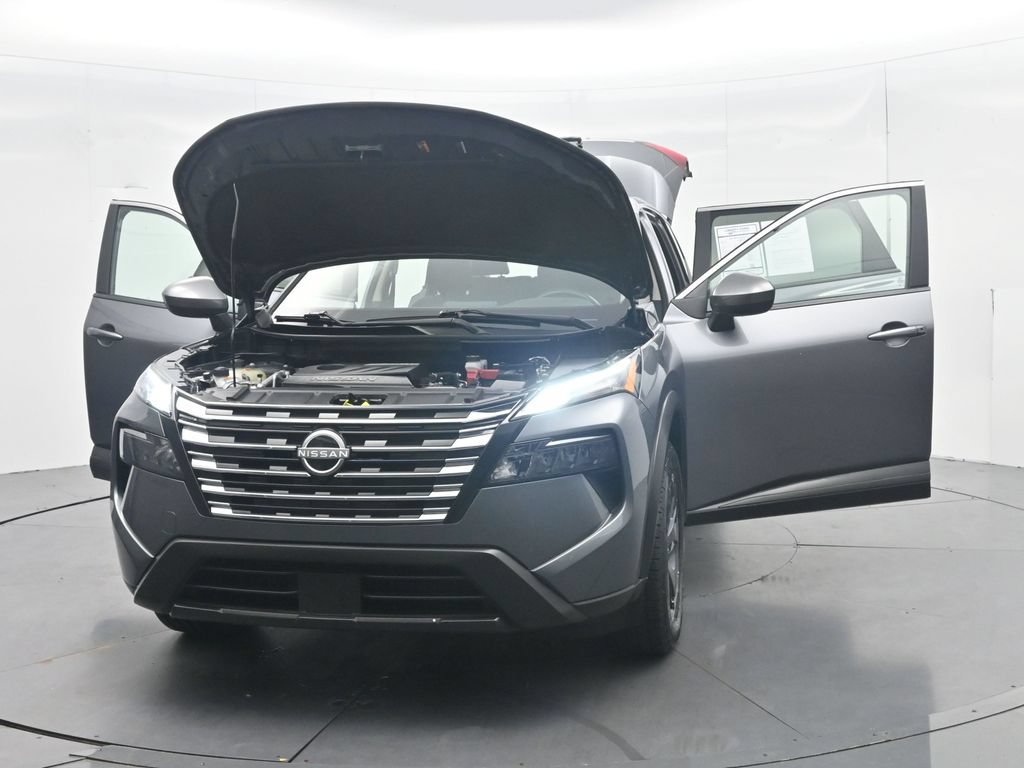 Used 2025 Nissan Rogue SV FWD image 53