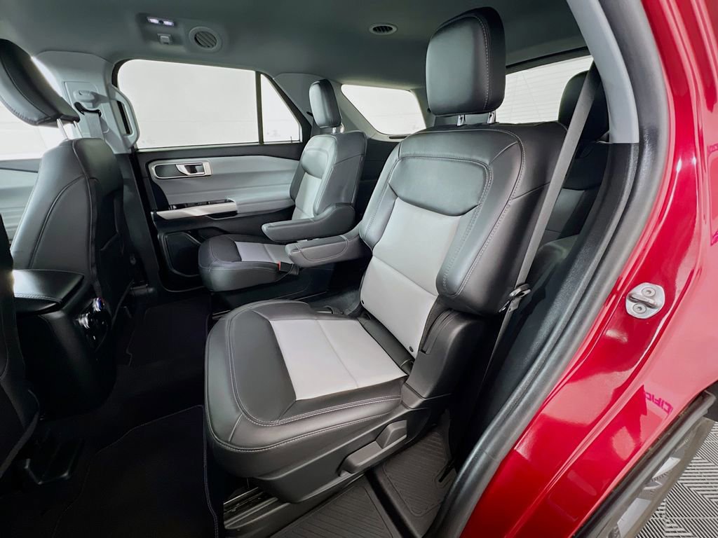 Certified 2023 Ford Explorer XLT w/ Equipment Group 202A image 26