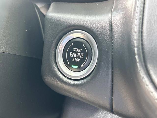 Used 2022 Chevrolet Suburban Z71 image 36