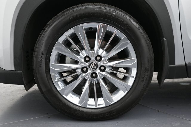 Used 2024 Toyota Grand Highlander AWD image 9
