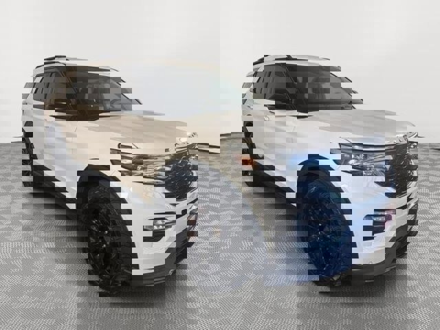 Certified 2023 Ford Explorer ST w/ Equipment Group 401A image 5