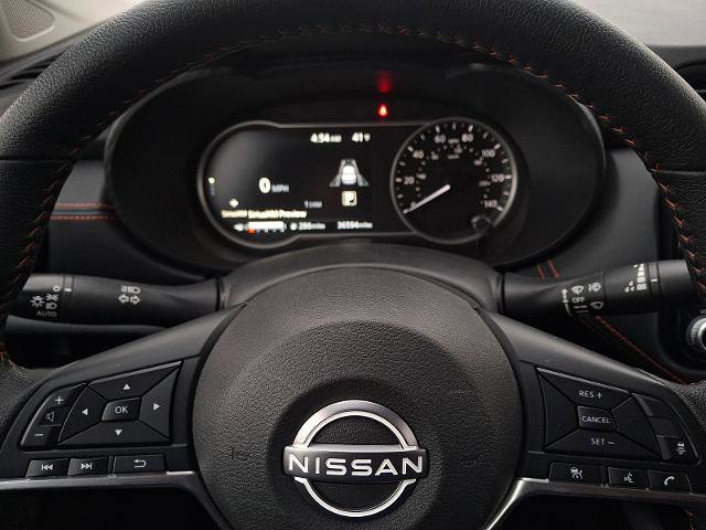 Used 2023 Nissan Versa SR w/ Trunk Package image 18