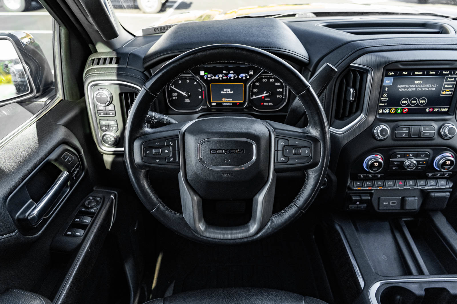 Used 2021 GMC Sierra 1500 Denali w/ Denali Ultimate Package AWD/4WD image 23