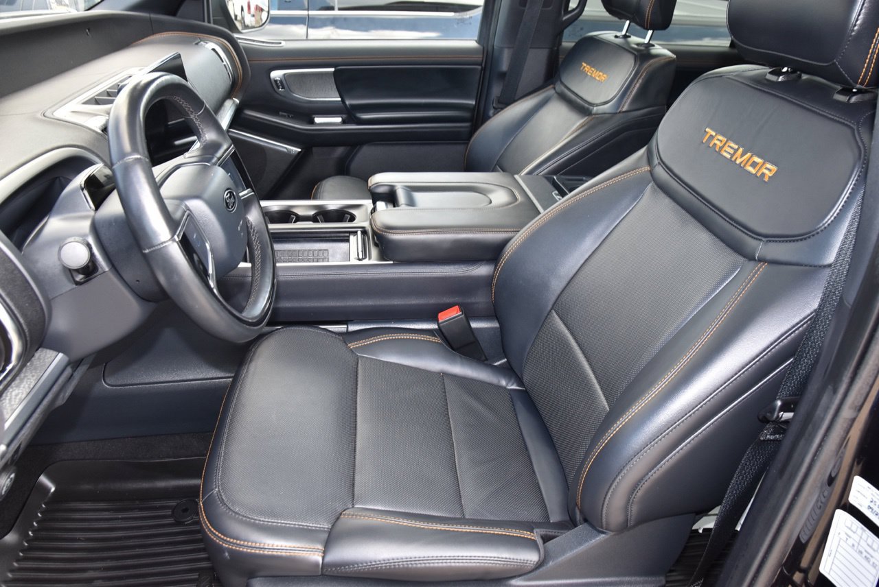 Certified 2025 Ford Expedition Tremor AWD/4WD image 10