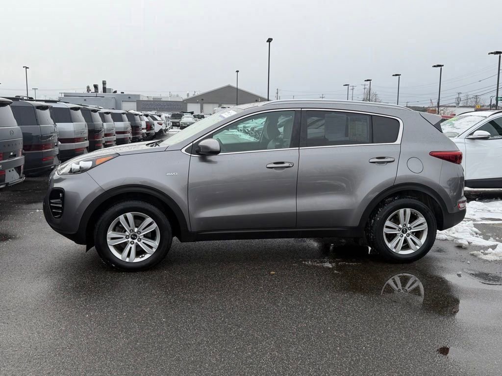 Used 2019 Kia Sportage LX w/ LX Popular Package image 2