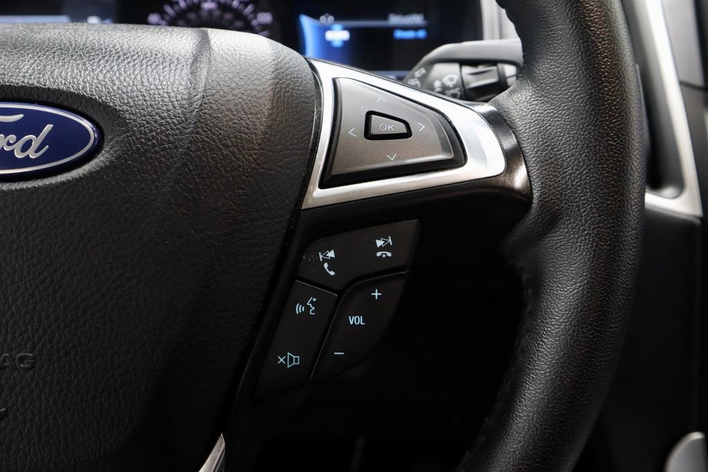 Certified 2024 Ford Edge SEL image 30