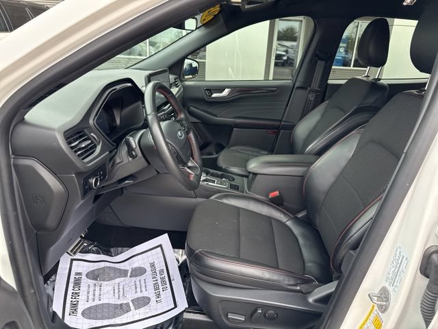 Certified 2024 Ford Escape ST-Line w/ Tech Pack #1 AWD/4WD image 11