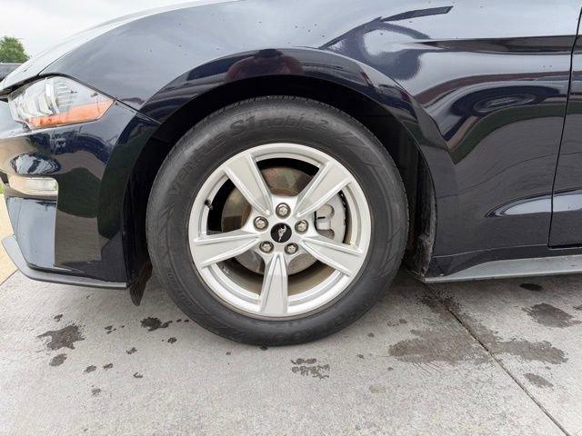 Certified 2021 Ford Mustang Coupe RWD image 4