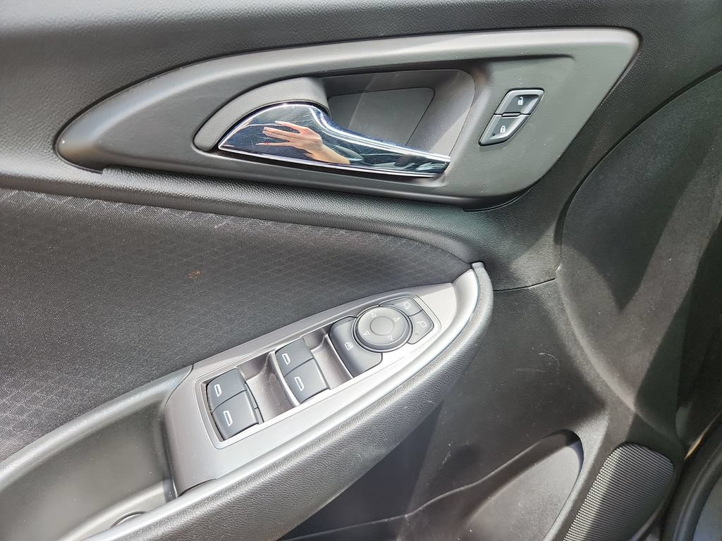 Used 2024 Chevrolet Malibu LS FWD image 5