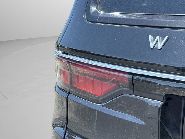 Used 2022 Jeep Wagoneer Series III w/ Rear Seat Video Group 1 image 46