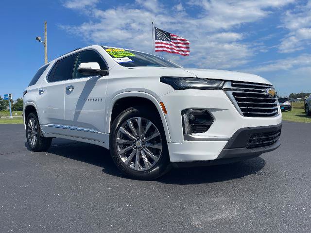 Used 2023 Chevrolet Traverse Premier FWD image 6