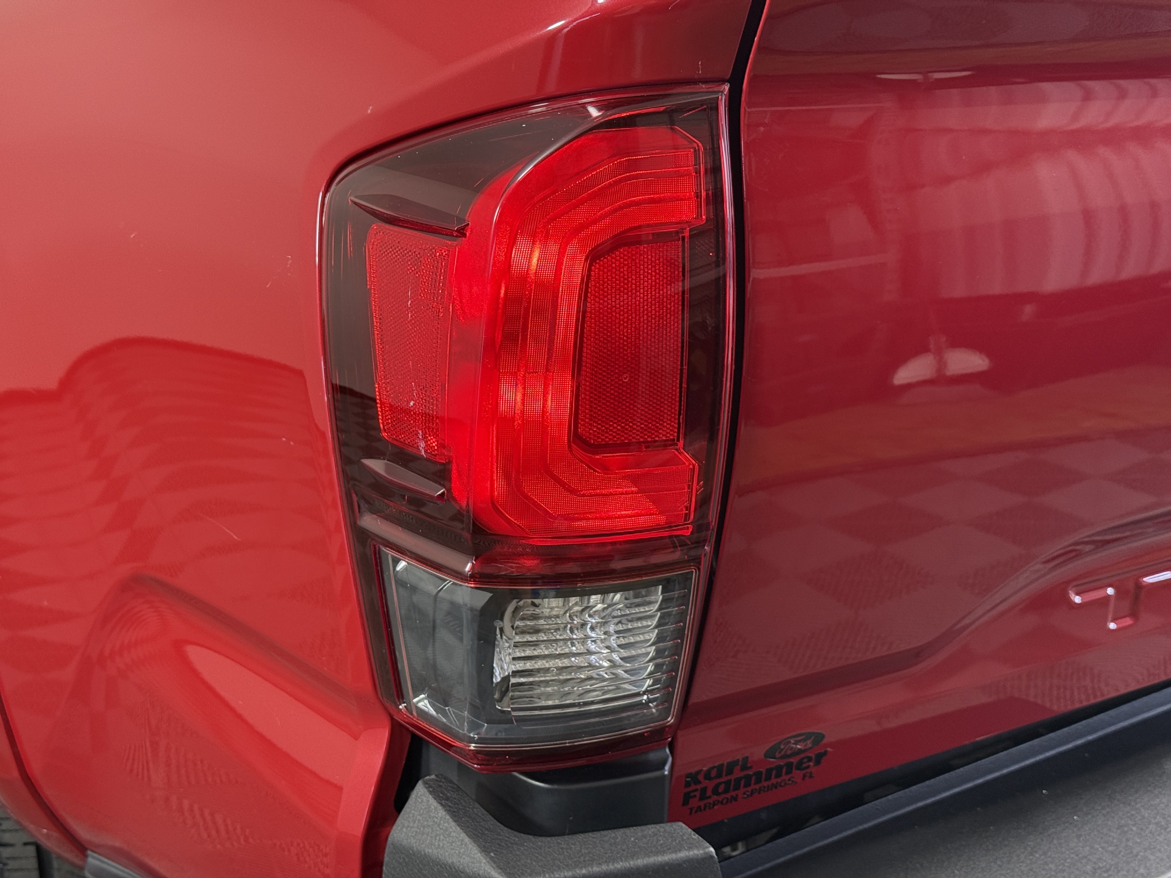 Used 2023 Toyota Tacoma SR5 w/ Technology Package AWD/4WD image 8