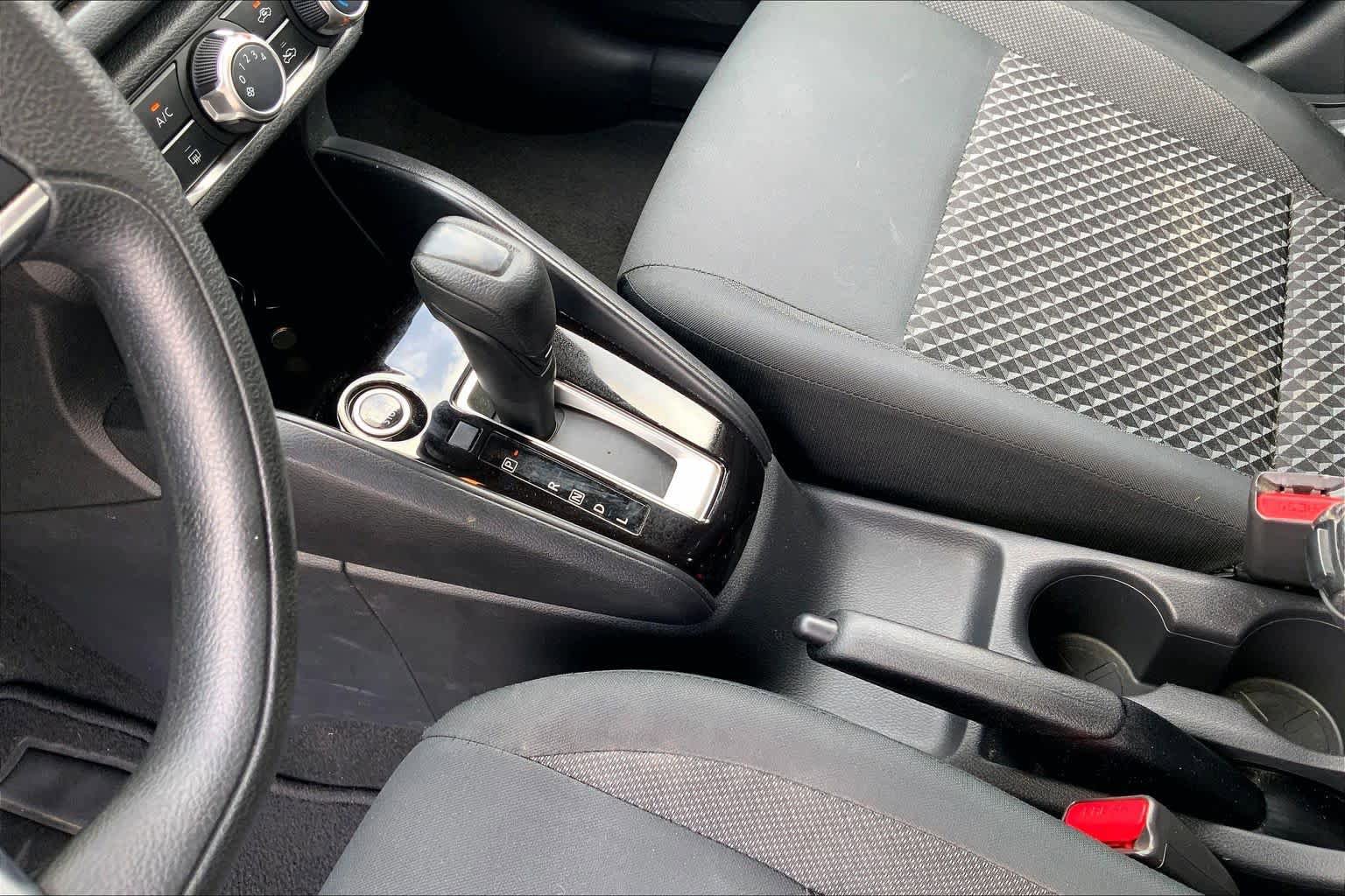 Used 2020 Nissan Versa S FWD image 15