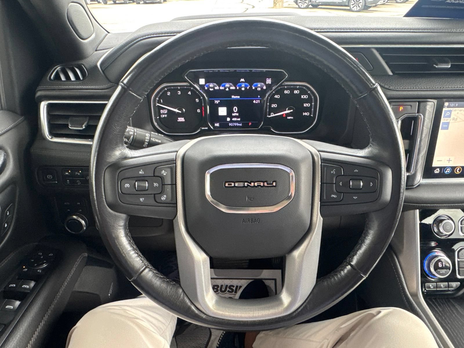 Used 2021 GMC Yukon XL Denali w/ Denali Premium Package AWD/4WD image 34