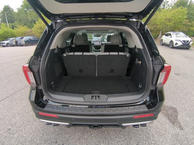 Certified 2025 Ford Explorer Platinum w/ Ultimate Package AWD/4WD image 26