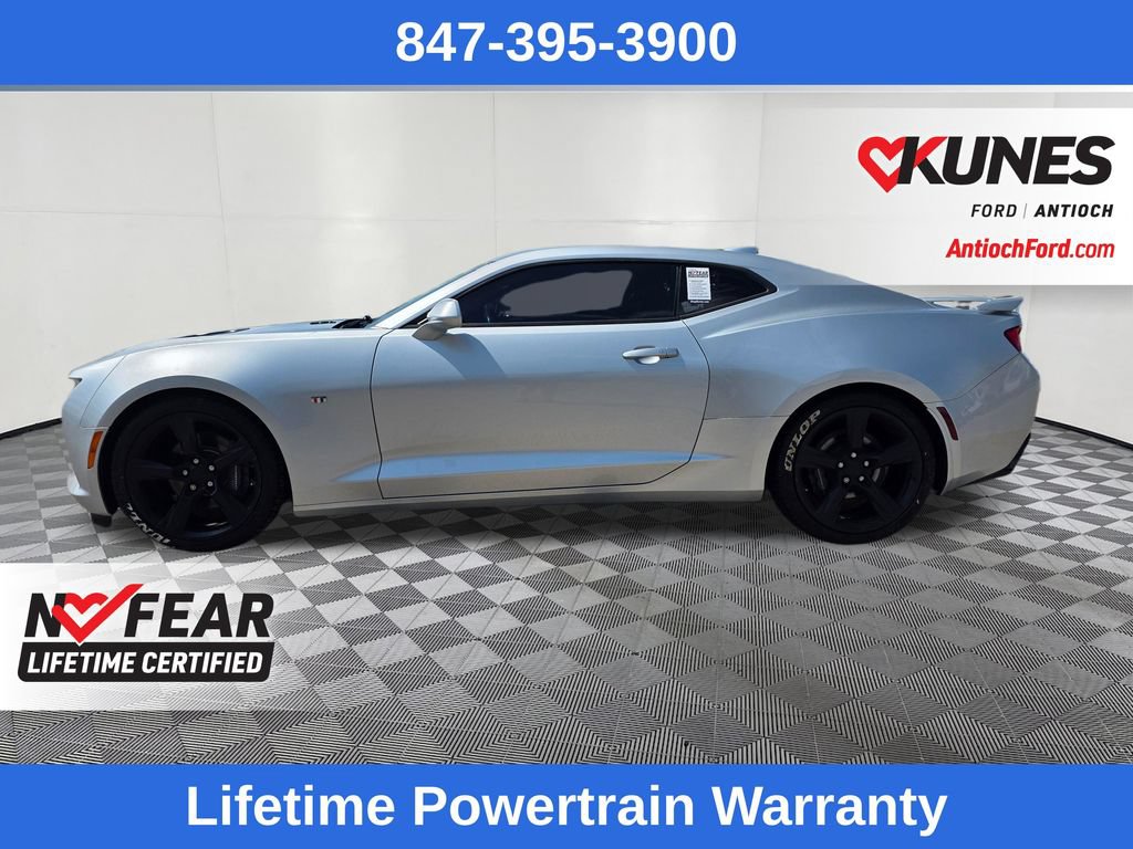 Used 2018 Chevrolet Camaro SS RWD image 4