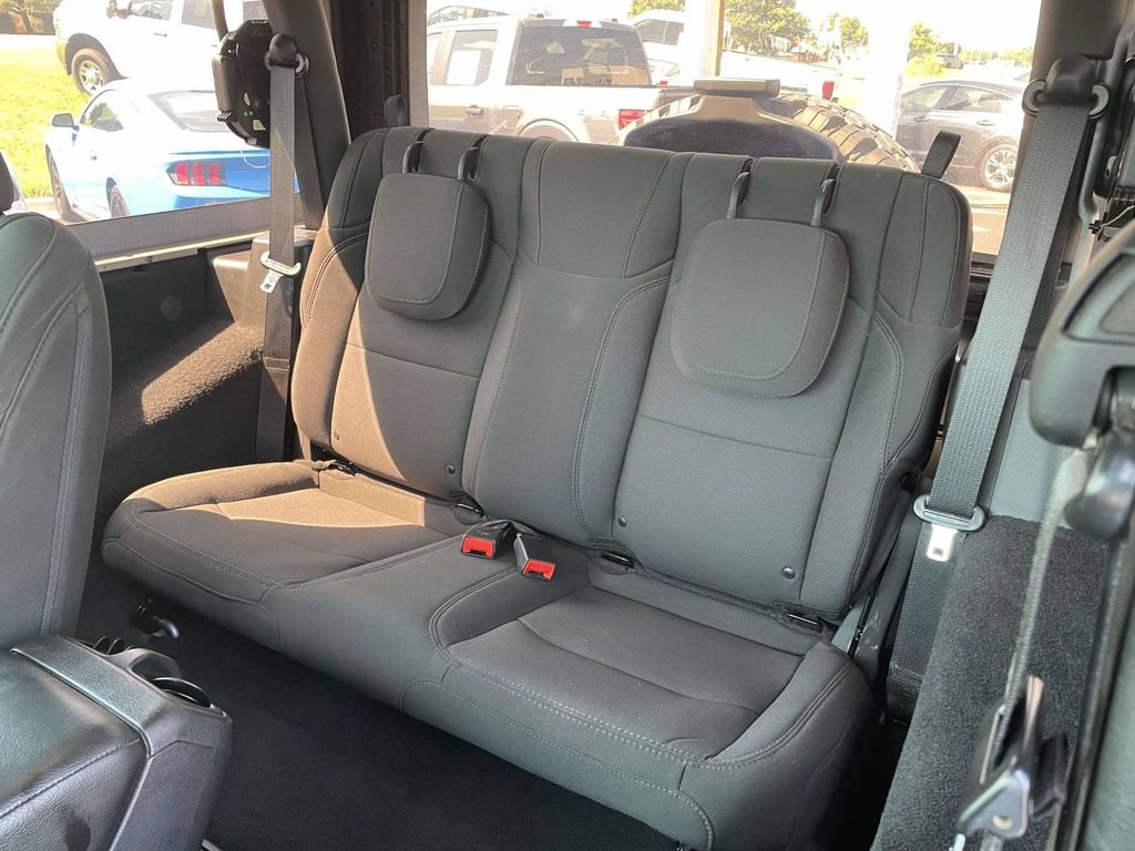 Used 2021 Jeep Wrangler Sport AWD/4WD image 12