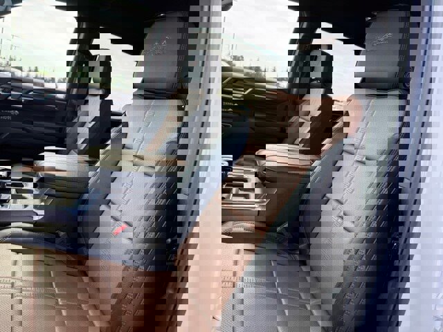 Used 2025 Chevrolet Silverado 1500 High Country w/ Z71 Off-Road Package image 20