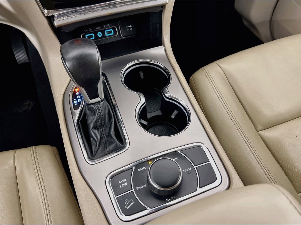 Used 2021 Jeep Grand Cherokee Limited AWD/4WD image 19