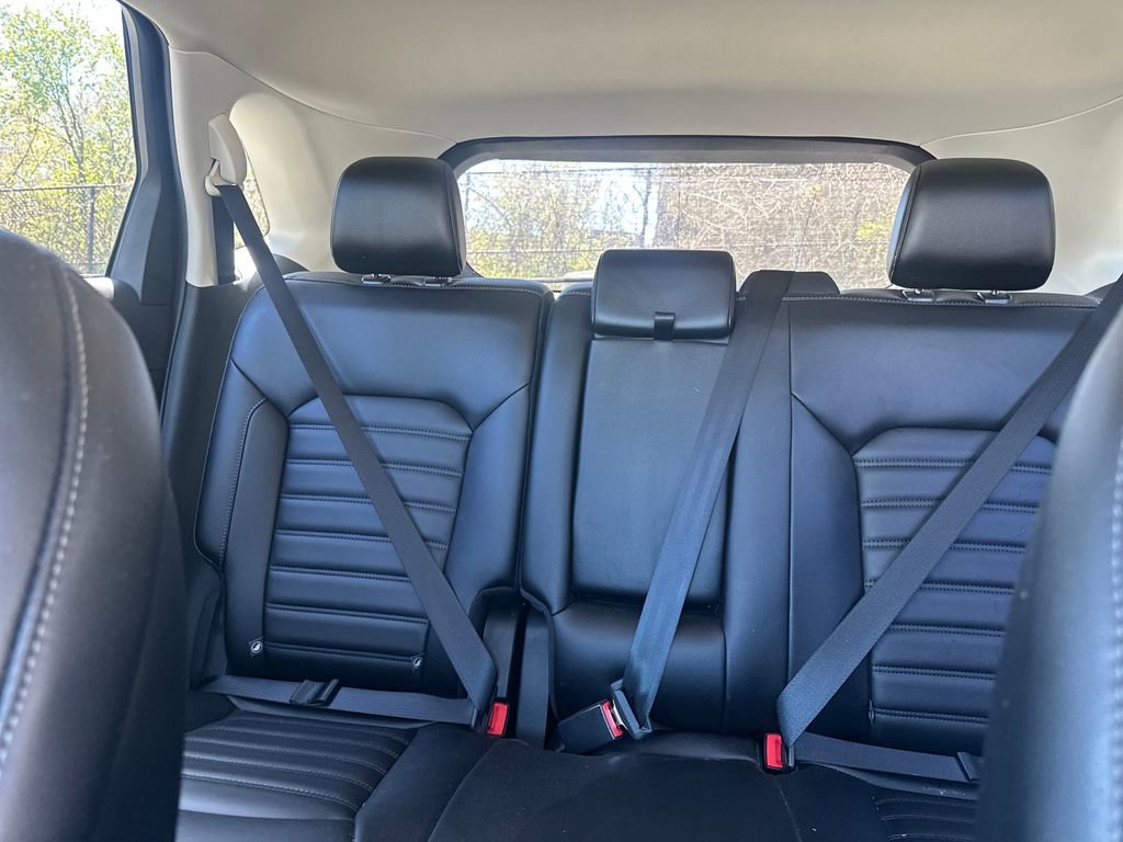 Certified 2020 Ford Edge SEL w/ Cold Weather Package AWD/4WD image 7