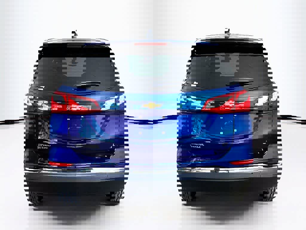 Used 2020 Chevrolet Equinox LT w/ LPO, Floor Liner Package image 5